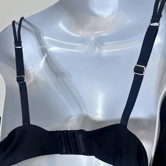 Joyspun Size 38B Women's Spacer Scoop Neckline Bra NWT Black Underwire Smoothing - Picture 6 of 10